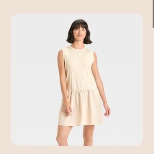 Elegant Cream Sleeveless Dress